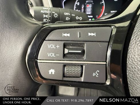 Used 2023 Honda Pilot Touring image 25