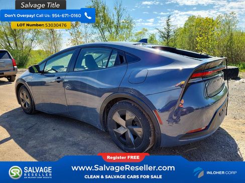 Used 2024 Toyota Prius LE FWD image 3