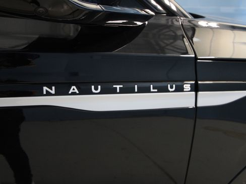 New 2026 Lincoln Nautilus Reserve image 42