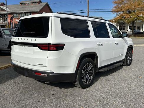 Used 2022 Jeep Wagoneer Series III w/ Convenience Group I image 29