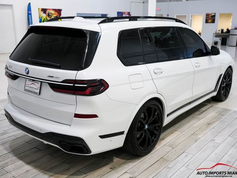 Used 2024 BMW X7 xDrive40i w/ M Sport Package image 22