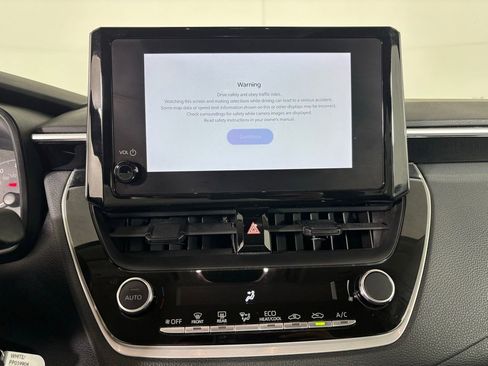 Used 2023 Toyota Corolla LE image 13