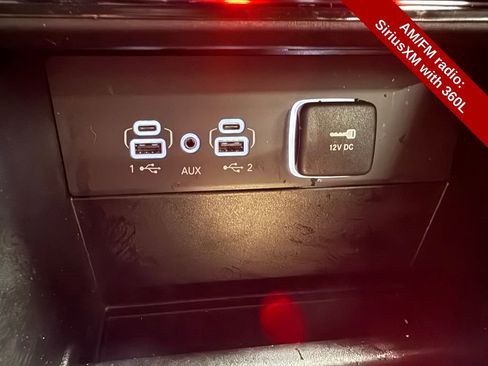 Used 2023 Jeep Grand Cherokee Limited image 34