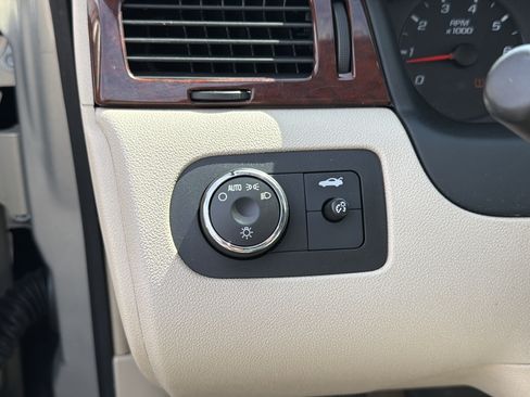 Used 2008 Chevrolet Impala LS FWD image 14