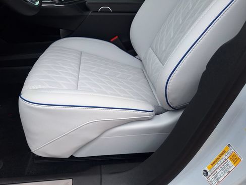 New 2026 Cadillac Optiq V AWD/4WD image 31