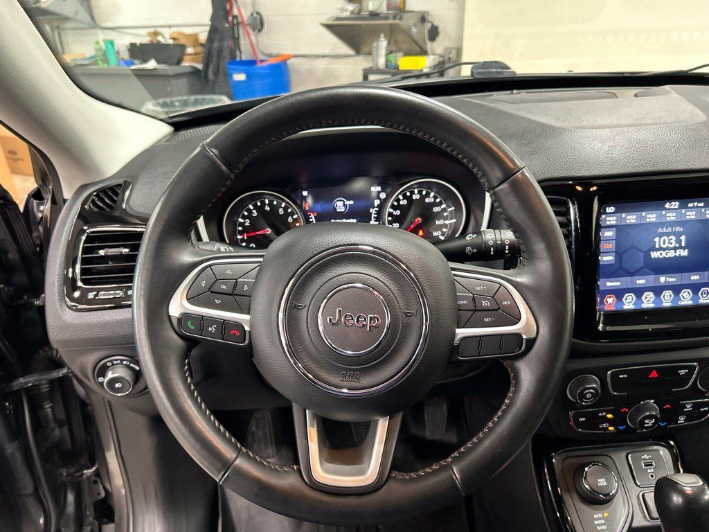 Used 2019 Jeep Compass Limited AWD/4WD image 15