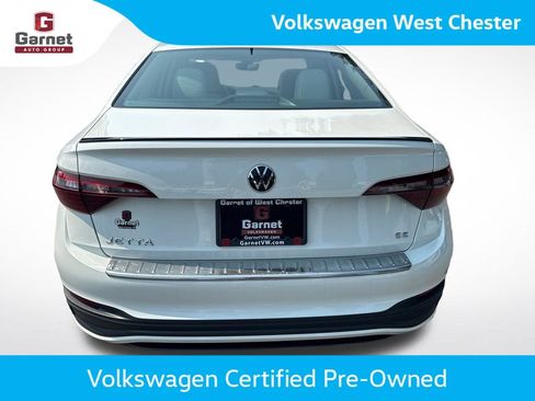 Used 2023 Volkswagen Jetta SE FWD image 4