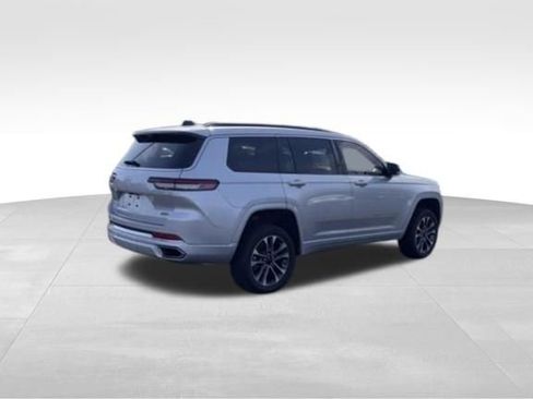 Used 2025 Jeep Grand Cherokee L Overland w/ Luxury Tech Group IV image 7