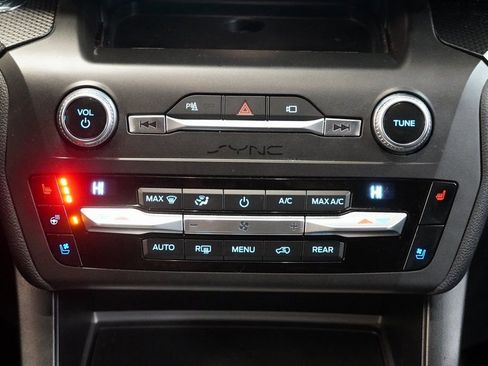 Used 2020 Ford Explorer ST image 21