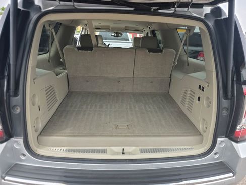 Used 2017 GMC Yukon XL Denali RWD image 38