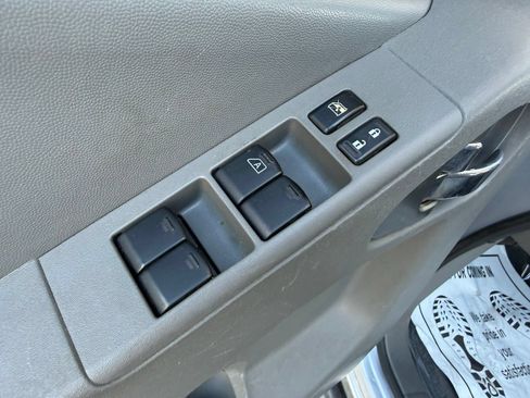 Used 2019 Nissan Frontier SV RWD image 11