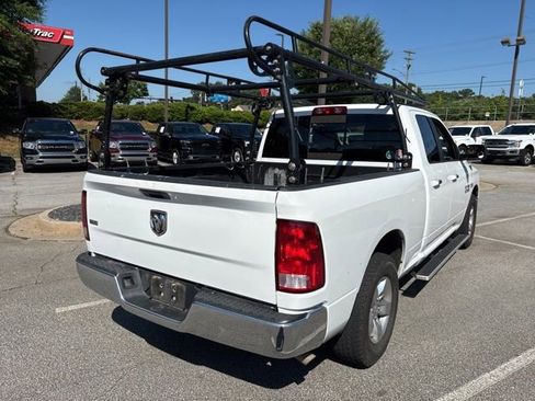 Used 2017 RAM 1500 Classic SLT RWD image 4