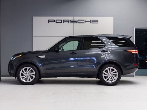 Used 2019 Land Rover Discovery HSE AWD/4WD image 2