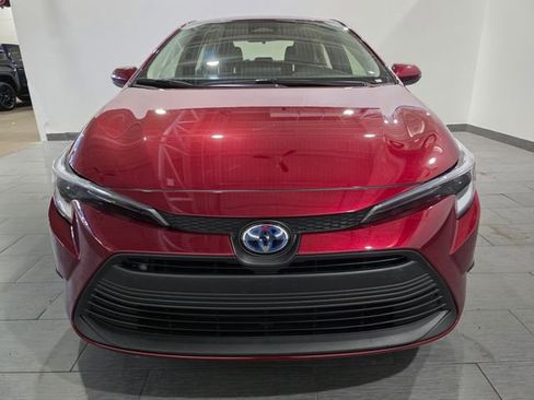 Used 2023 Toyota Corolla LE FWD image 8