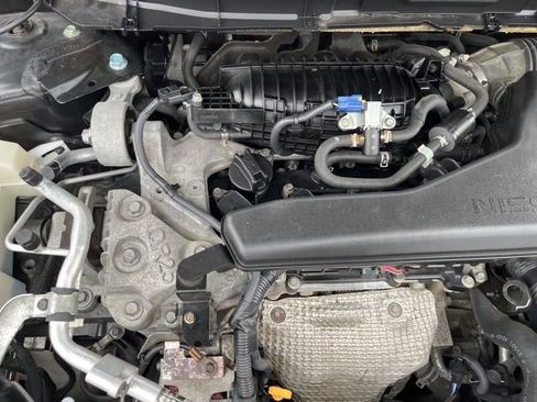 Used 2019 Nissan Rogue SL image 26