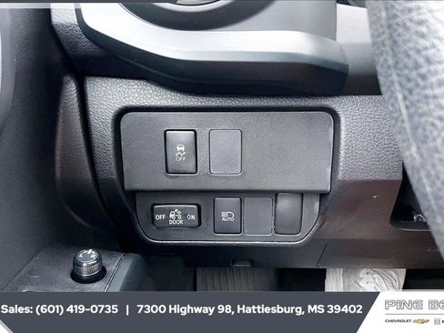 Used 2023 Toyota Tacoma SR AWD/4WD image 23