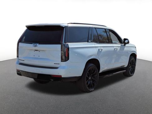 Used 2023 Cadillac Escalade Sport Platinum w/ LPO, ONYX Package AWD/4WD image 3