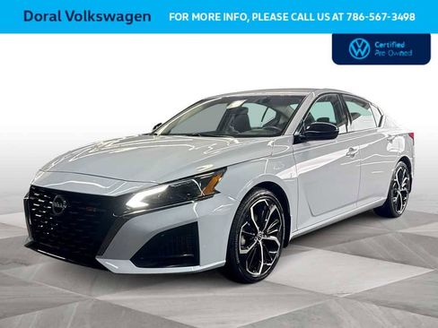 Used 2023 Nissan Altima 2.5 SR image 4