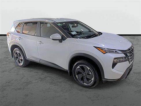 Used 2026 Nissan Rogue SV AWD/4WD image 5