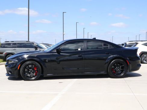Used 2022 Dodge Charger SRT Hellcat image 2