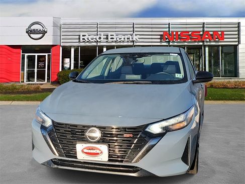 Certified 2024 Nissan Sentra SR w/ Trunk Package image 2