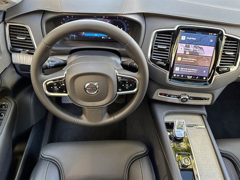 Certified 2025 Volvo XC90 B6 Ultra w/ Protection Package Premier image 13