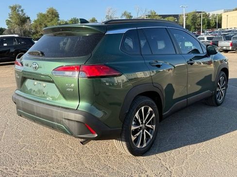 Used 2024 Toyota Corolla Cross XLE w/ Convenience Package AWD/4WD image 6