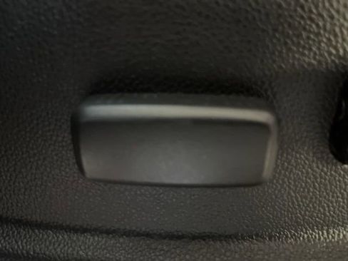 Used 2016 GMC Canyon SLT w/ Trailering Package image 15