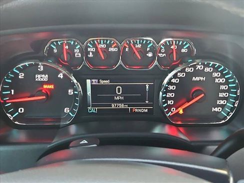 Used 2016 Chevrolet Silverado 1500 LT w/ LT Convenience Package RWD image 11