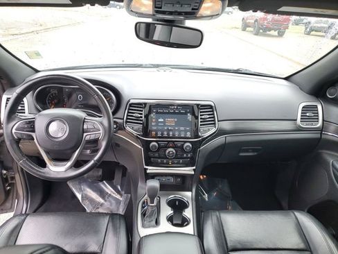 Used 2019 Jeep Grand Cherokee Limited w/ Luxury Group II image 25