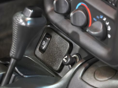 Used 2002 Chevrolet Camaro Z28 w/ SS Performance/Appearance Pkg image 64