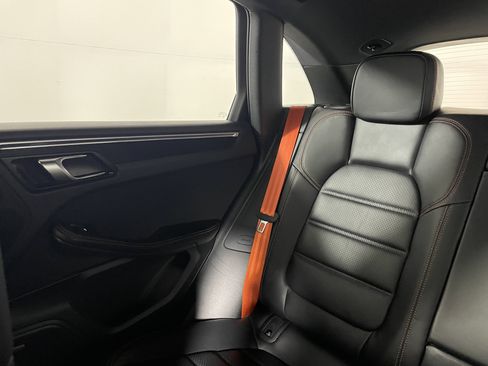 Used 2024 Porsche Macan GTS image 15