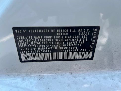 Used 2025 Volkswagen Jetta Sport FWD image 4