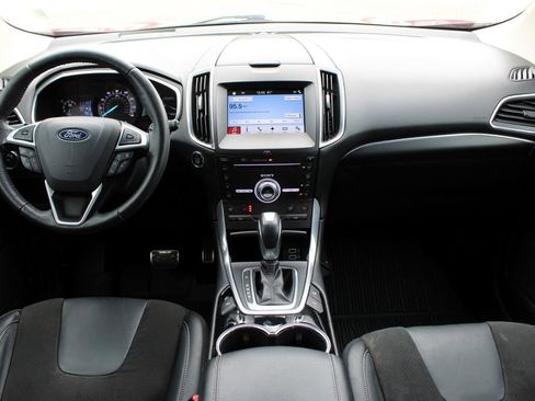 Used 2018 Ford Edge Sport w/ Equipment Group 401A AWD/4WD image 7