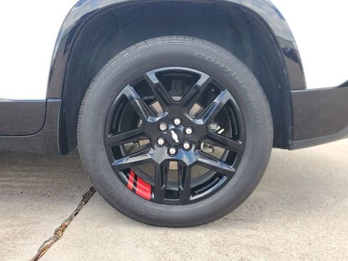 Used 2019 Chevrolet Traverse Premier w/ Redline Edition FWD image 8