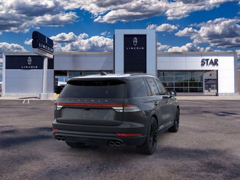 New 2026 Lincoln Aviator Reserve w/ Jet Appearance Package AWD/4WD image 8