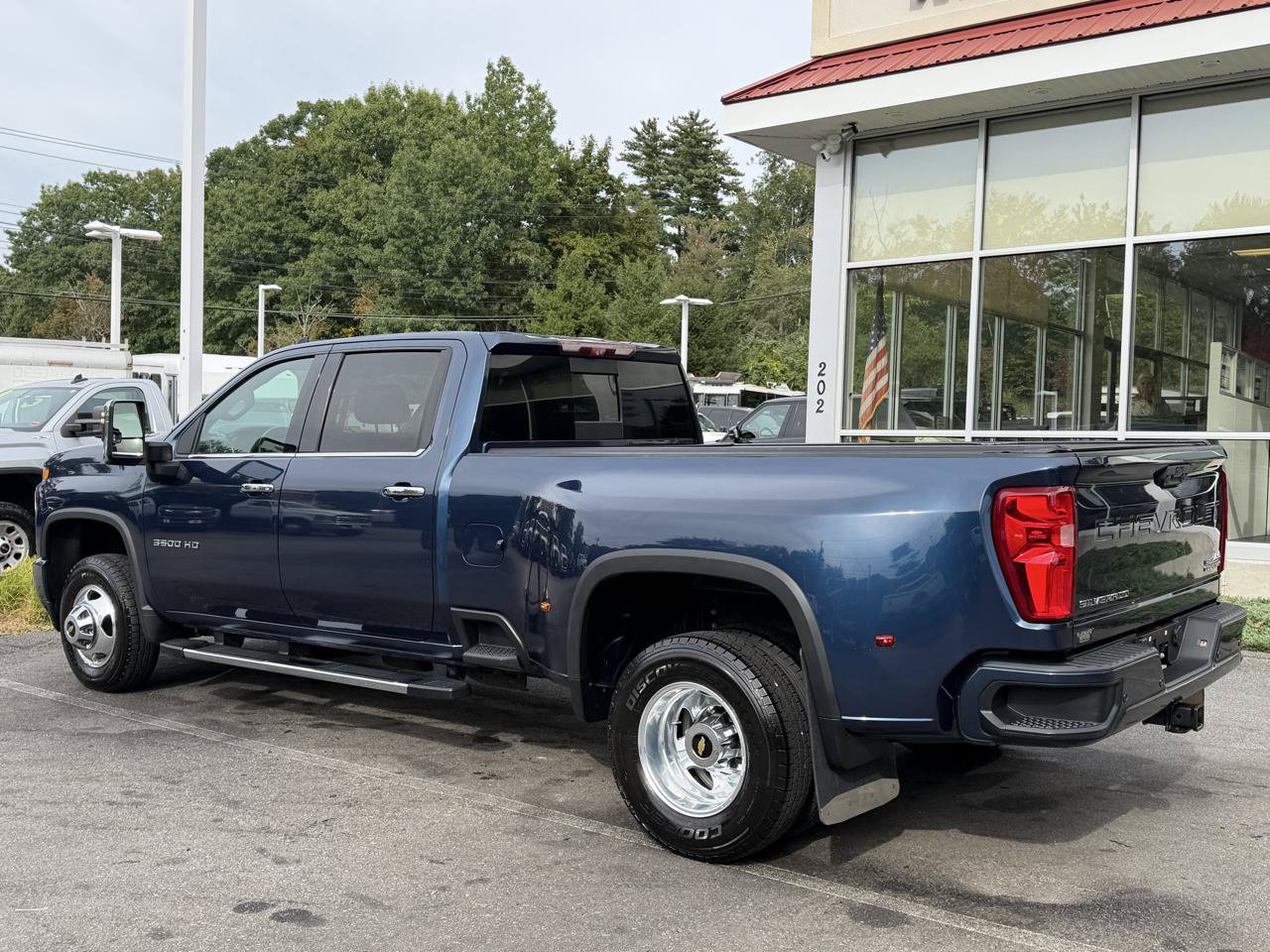 Used 2021 Chevrolet Silverado 3500 High Country w/ Snow Plow Prep/Camper Package AWD/4WD image 9