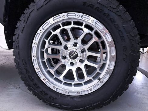 Used 2025 Toyota Tundra SR5 AWD/4WD image 2