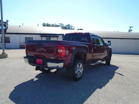 Used 2013 Chevrolet Silverado 2500 LT w/ Interior Plus Package AWD/4WD image 17