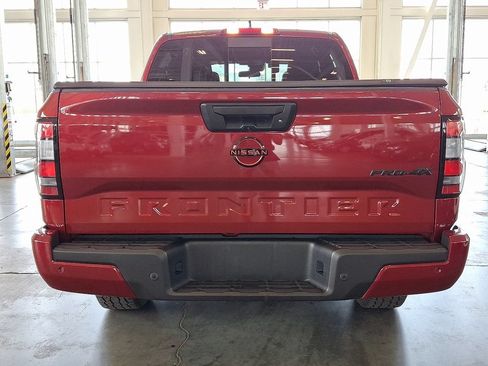 Used 2024 Nissan Frontier PRO-4X w/ Technology Package AWD/4WD image 8