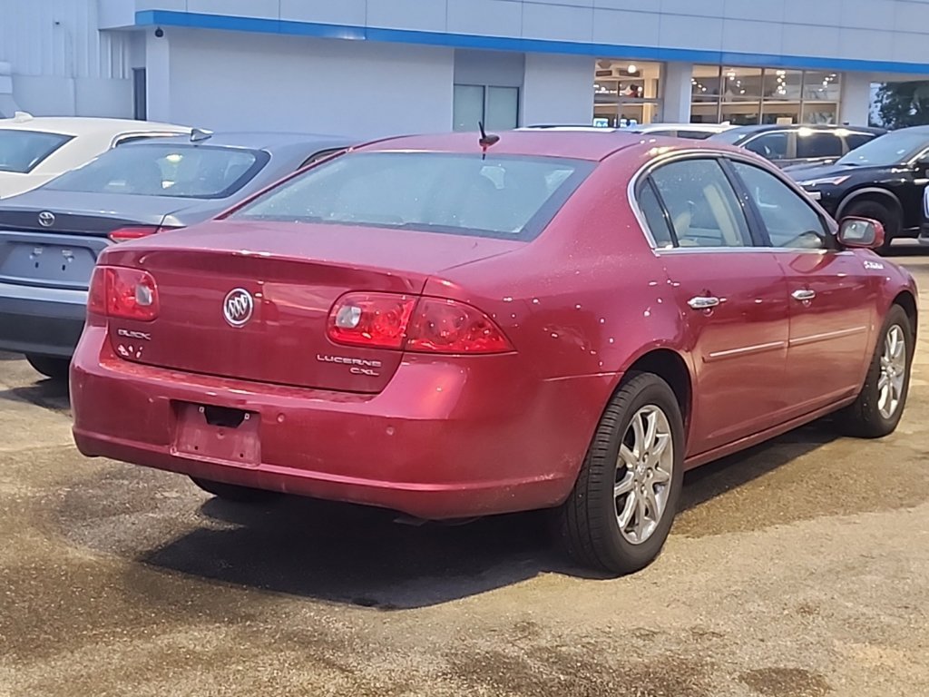 Used 2008 Buick Lucerne CXL w/ Driver Confidence Package FWD image 2