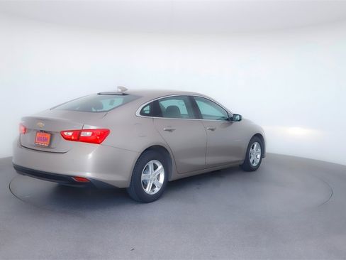 Used 2024 Chevrolet Malibu LT image 7