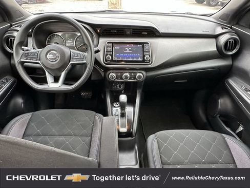 Used 2018 Nissan Kicks S w/ Interior Electronics Package FWD image 10
