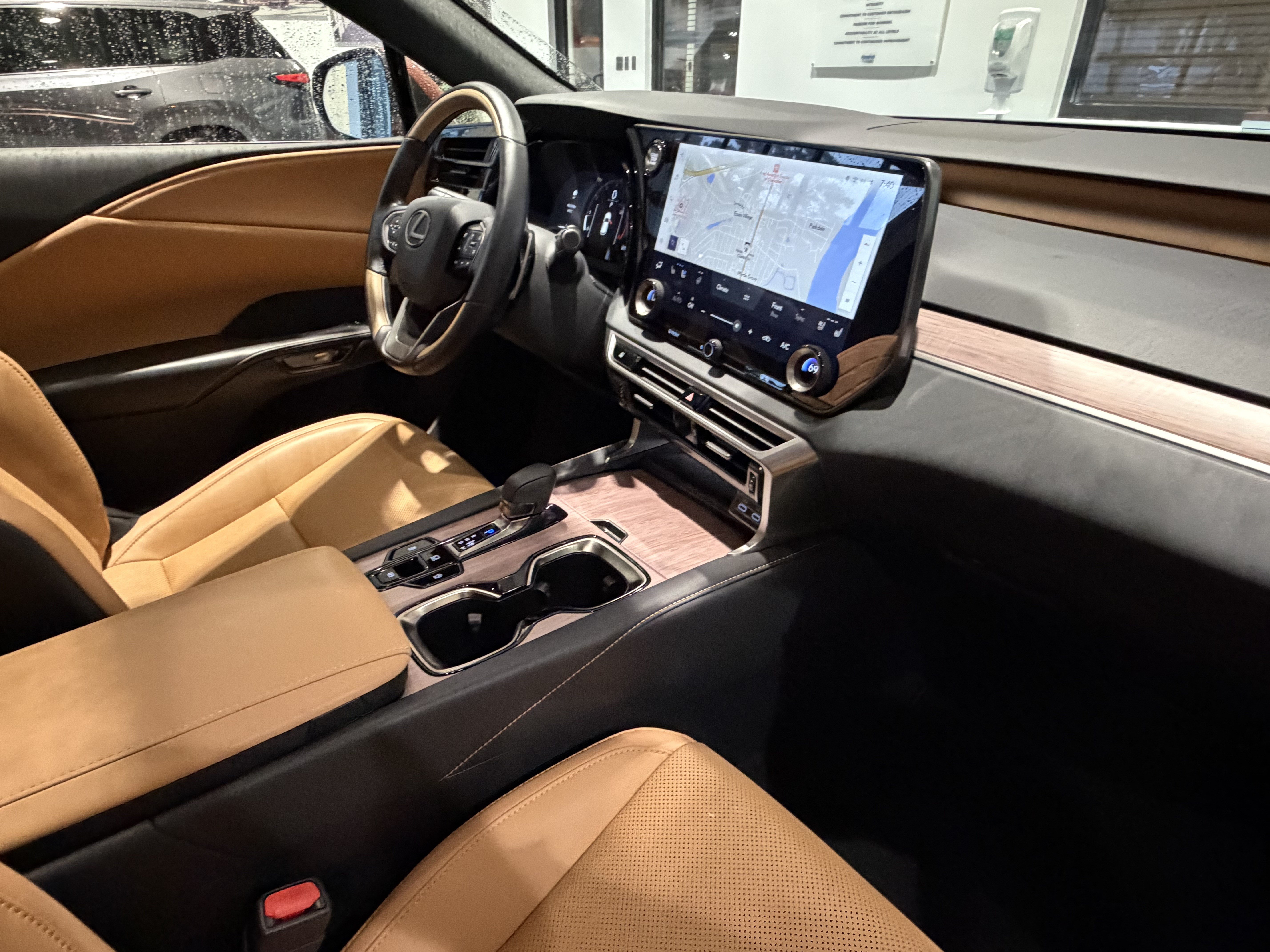 Used 2026 Lexus RX 350 Premium w/ Accessory Package (Z1) FWD image 45