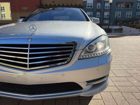 Used 2010 Mercedes-Benz S 550 image 21