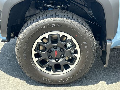 New 2026 Toyota Tacoma TRD Off-Road AWD/4WD image 5