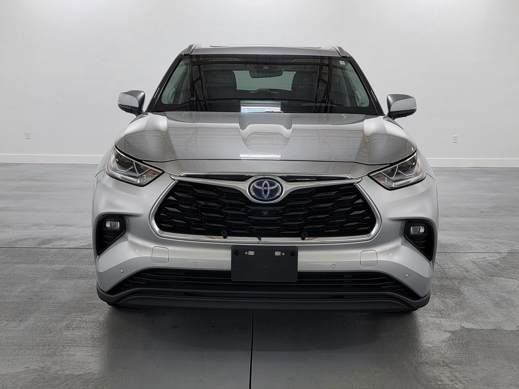 Used 2021 Toyota Highlander Limited AWD/4WD image 3