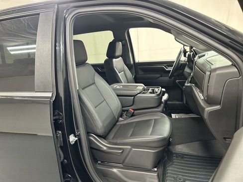 Certified 2025 Chevrolet Silverado 2500 LT w/ Z71 Chrome Sport Edition image 22