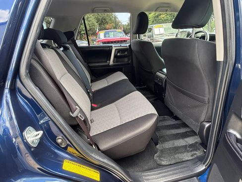 Used 2016 Toyota 4Runner SR5 RWD image 18