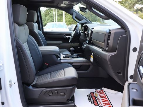 New 2026 Chevrolet Silverado 1500 ZR2 w/ Dark Appearance Package image 42